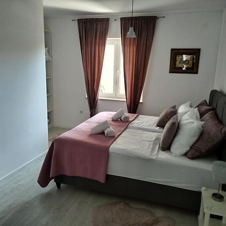 Sjor 2 Bdr Apartment W Grill Zadar Buitenkant foto