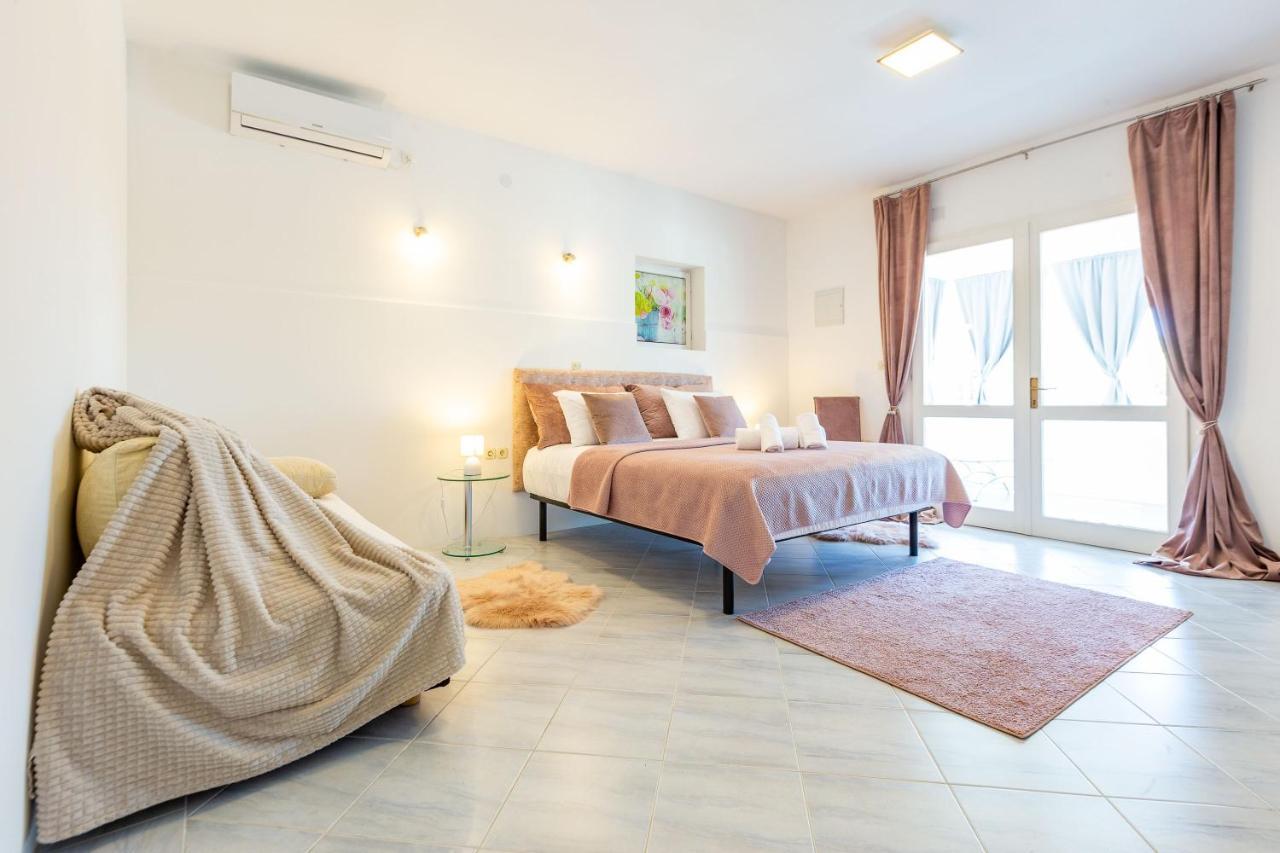 Sjor 2 Bdr Apartment W Grill Zadar Buitenkant foto