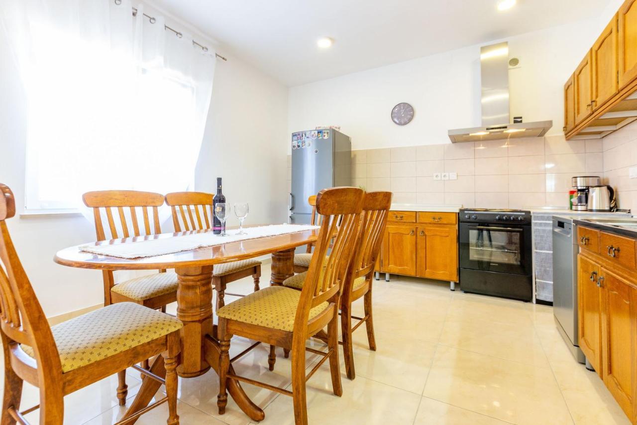 Sjor 2 Bdr Apartment W Grill Zadar Buitenkant foto